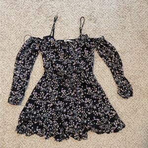 Mi Ami Floral Off-Shoulder Dress Small